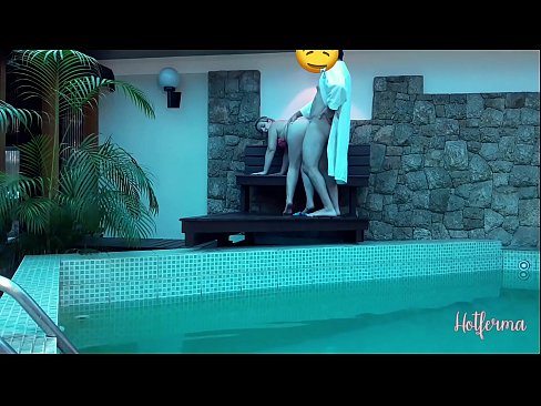 ❤️ Boss invites maid to the pool, but couldn't resist a hot ❌ Porno vk at us ❤